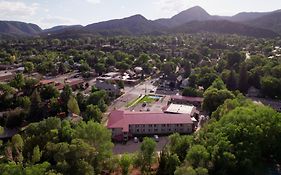 The Junction Hotel And Hostel